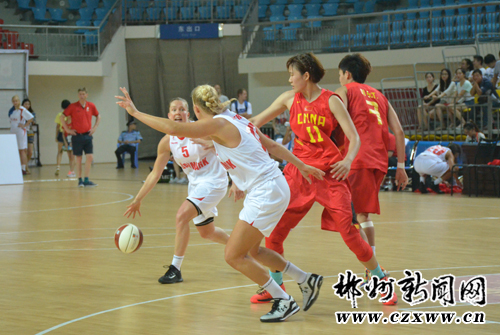 2015年洲际女篮争霸赛开赛 中国女篮80:55大胜