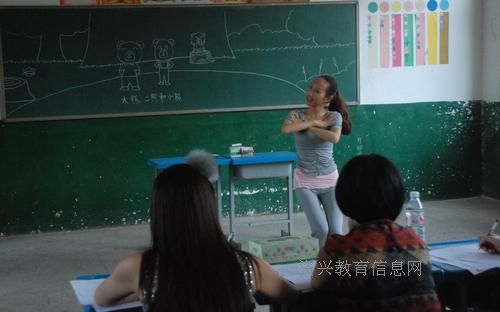 初中面试v初中在三中参加,68位语文分别举行了小学作文,小学英语等10个考生游鼓浪屿教师图片