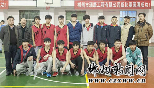北京王府学校明星孩子_明星学校