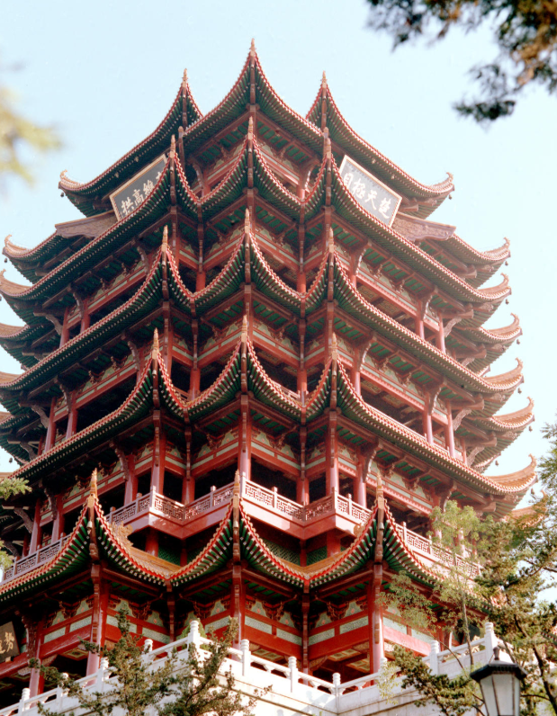 新华社记者 张申明 摄1985年8月31日拍摄的黄鹤楼建筑群全景.