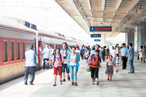 吉衡铁路正式通车 安仁告别"不通火车"的历史