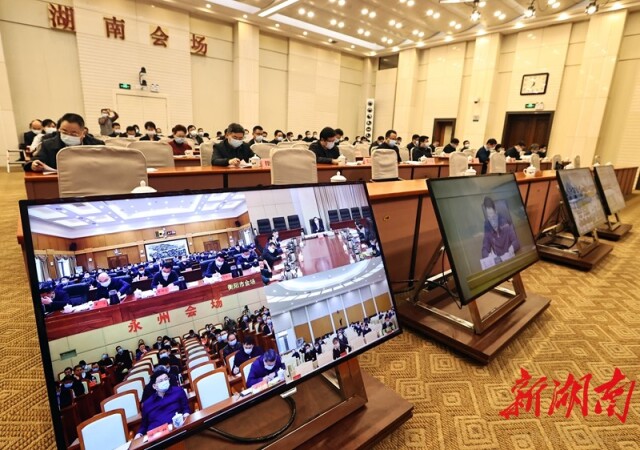 毛伟明：下好先手棋 打好主动仗  营造平安健康和谐稳定的社会环境