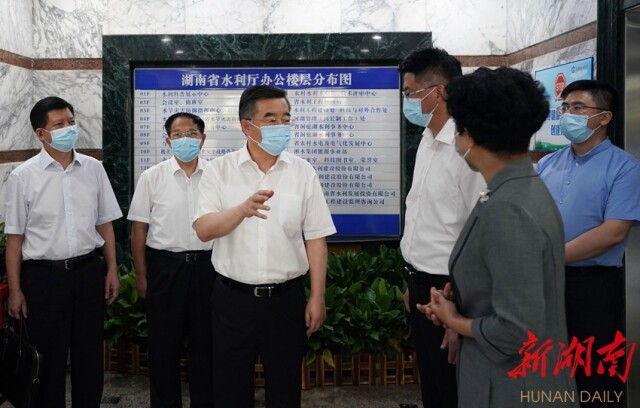 张庆伟：尽最大努力把旱情影响降到最低 坚决守护人民群众生命财产安全