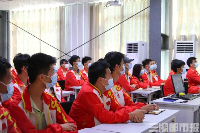 二十大·热议丨青春逢盛会，奋斗正当时！湖南高校师生热议党的二十大报告