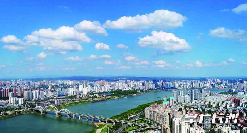湘江（株洲段）风光无限。株洲日报全媒体记者 俞强年 摄