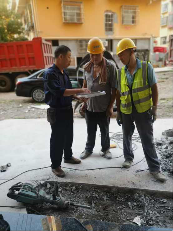 ��ɽ����ƽԭ���������ǽ����������������е���